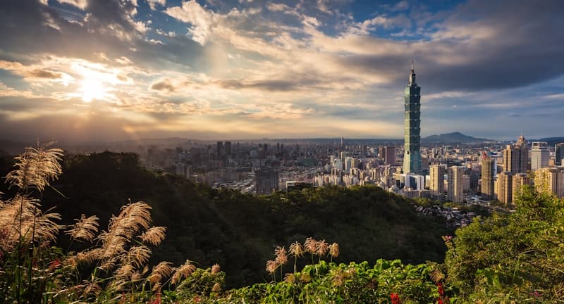 Thụy Sĩ — Alps và thành phố quốc tế